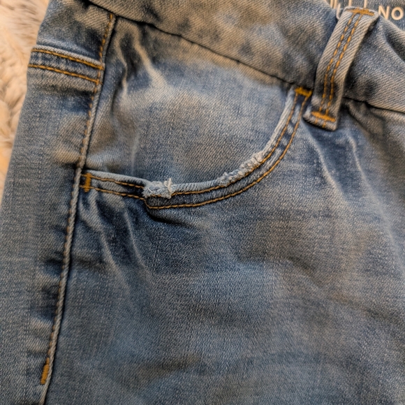 No Boundaries Women's Skinny Jeans 11 - Picture 2 of 9